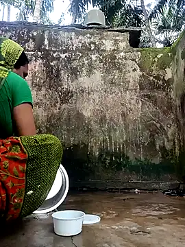 Snapshot of gulapi-gulistan180 chatting on 09-10-25, 06:13 gulapi-gulistan180 online show from 09-10-25, 06:13