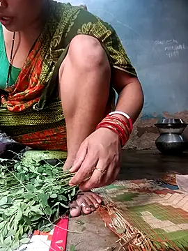 Snapshot of gulapi-gulistan180 chatting on 11-01-25, 06:04 gulapi-gulistan180 online show from 11-01-25, 06:04