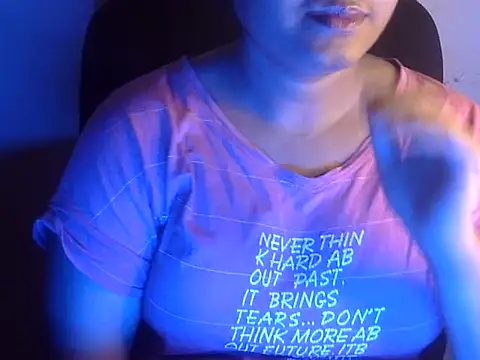 Snapshot of Aanya_Hazel chatting on 09-12-25, 09:48 Aanya Hazel online show from 09-12-25, 09:48