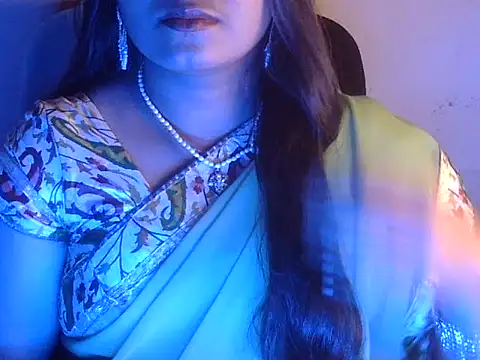 Snapshot of Aanya_Hazel chatting on 09-26-25, 03:27 Aanya Hazel online show from 09-26-25, 03:27