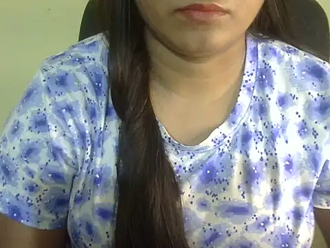 Snapshot of Aanya_Hazel chatting on 10-29-25, 10:11 Aanya Hazel online show from 10-29-25, 10:11