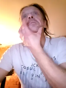 Kuba Gd online show from 11-22-25, 01:04