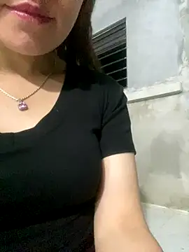 Snapshot of Pyy07 chatting on 10-19-25, 01:12 Pyy07 online show from 10-19-25, 01:12