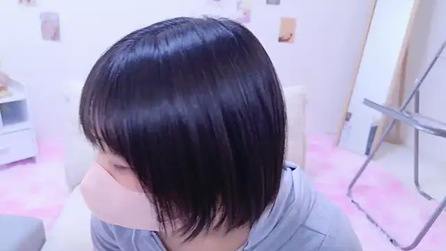 Hinata Sun online show from 12-13-25, 10:15