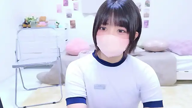 Hinata Sun online show from 02-25-26, 01:54