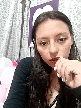 Lahila  online show from 04-12-26, 02:22