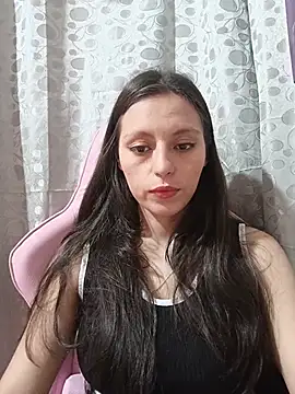 Snapshot of Lahila_ chatting on 07-15-26, 02:55 Lahila online show from 07-15-26, 02:55