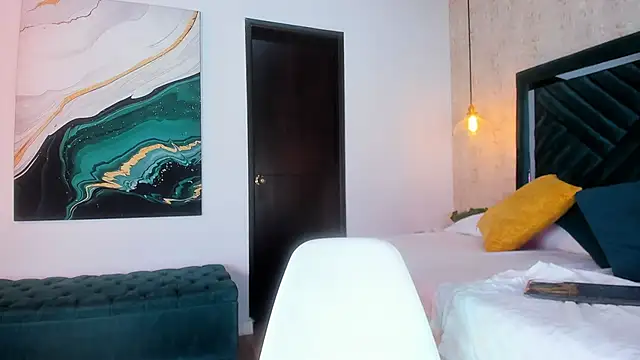 Sofi Moreno online show from 04-04-26, 12:02