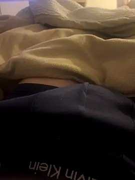 Snapshot of ppeterb chatting on 11-11-25, 02:55 ppeterb online show from 11-11-25, 02:55