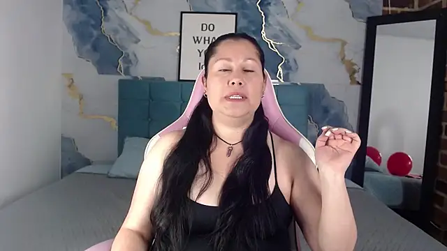 Snapshot of Marianasmith chatting on 09-12-25, 11:54 Marianasmith online show from 09-12-25, 11:54