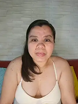 Snapshot of hotlyn45 chatting on 04-13-26, 09:09 hotlyn45 online show from 04-13-26, 09:09