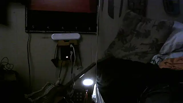 Snapshot of crassanova chatting on 05-04-26, 02:57 crassanova online show from 05-04-26, 02:57