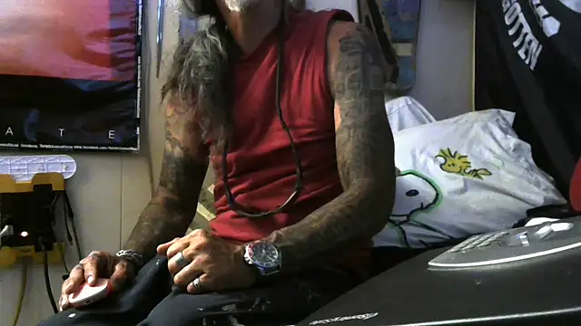 Snapshot of crassanova chatting on 05-29-26, 10:52 crassanova online show from 05-29-26, 10:52