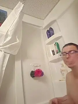 Snapshot of Eyelisss chatting on 11-25-25, 03:34 Eyelisss online show from 11-25-25, 03:34