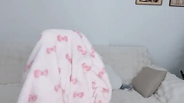 Xiao-runbao online show from 01-08-26, 02:41