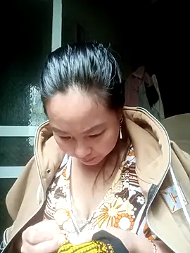 suki-lady online show from 11-04-25, 02:43