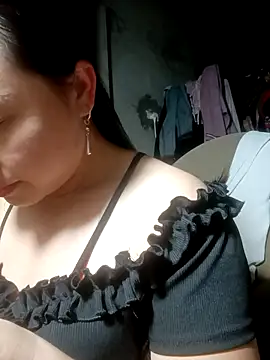 suki-lady online show from 11-10-25, 03:22