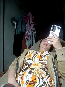 suki-lady online show from 11-15-25, 01:14