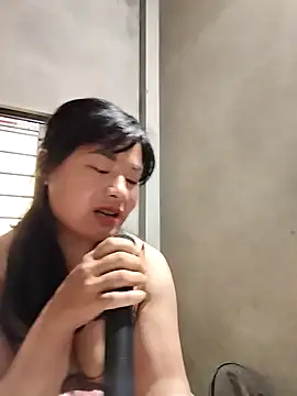 kute-00 online show from 11-22-25, 03:05