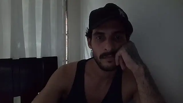 Snapshot of mochakkdj chatting on 10-20-25, 12:00 mochakkdj online show from 10-20-25, 12:00