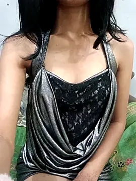 Daizy Shah online show from 03-08-26, 05:39