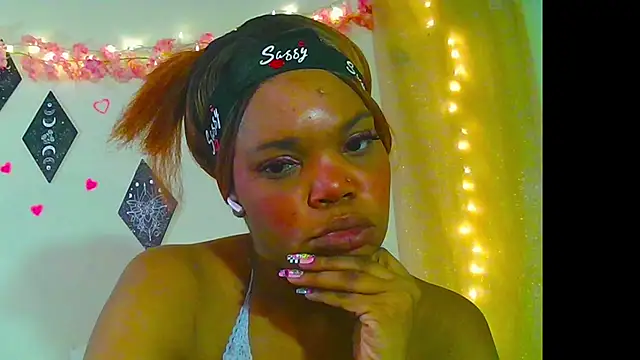 LunaNova999 online show from 12-02-25, 11:56