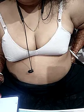 Snapshot of Natish_123 chatting on 09-16-25, 07:37 Natish 123 online show from 09-16-25, 07:37