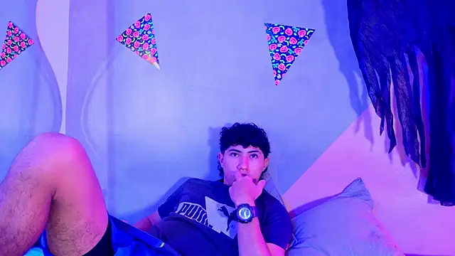 Laura and Kevin online show from 10-26-25, 02:12