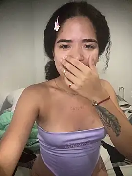 Snapshot of KarimAnxiex chatting on 09-30-25, 03:11 KarimAnxiex online show from 09-30-25, 03:11