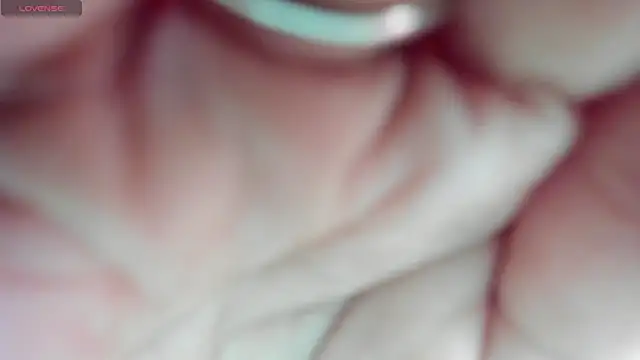 Snapshot of moonligth18 chatting on 05-19-26, 08:48 moonligth18 online show from 05-19-26, 08:48
