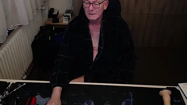 randyandy67 online show from 11-12-25, 07:46