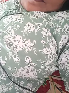 Snapshot of angel_ridhi chatting on 09-15-25, 05:40 angel ridhi online show from 09-15-25, 05:40