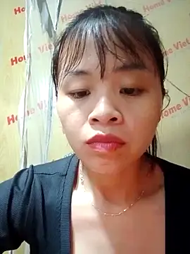 Snapshot of Mie-mie11 chatting on 09-30-25, 04:06 Mie-mie11 online show from 09-30-25, 04:06