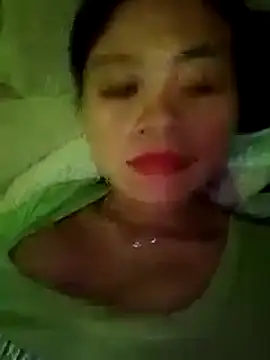 Snapshot of Mie-mie11 chatting on 10-13-25, 01:49 Mie-mie11 online show from 10-13-25, 01:49