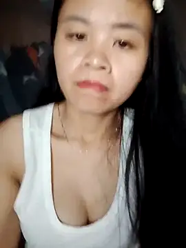 Snapshot of Mie-mie11 chatting on 10-14-25, 11:38 Mie-mie11 online show from 10-14-25, 11:38