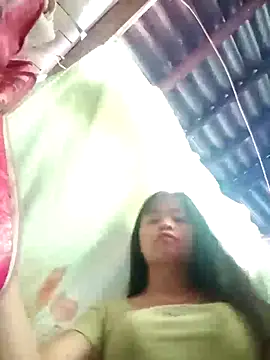 Snapshot of Mie-mie11 chatting on 10-18-25, 01:30 Mie-mie11 online show from 10-18-25, 01:30