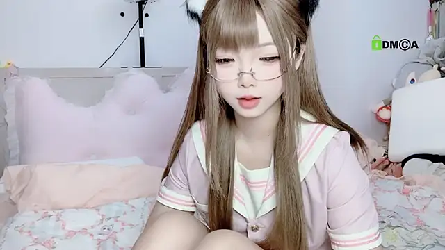 liuruyuan888 online show from 09-17-25, 05:03