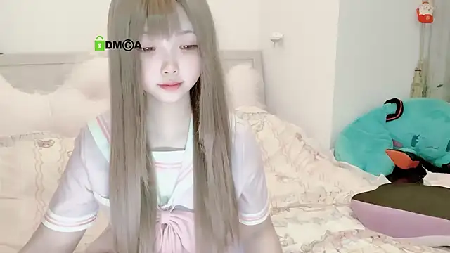 liuruyuan888 online show from 10-12-25, 05:01