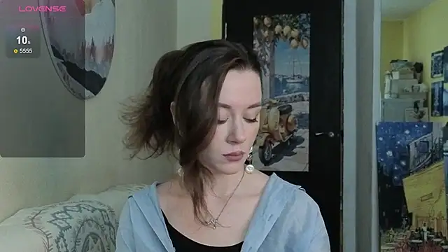 SkyHelen online show from 04-17-26, 07:22