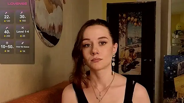 Snapshot of SkyHelen chatting on 06-10-26, 09:30 SkyHelen online show from 06-10-26, 09:30