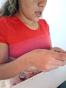 euahotmarii20 online show from 12-14-25, 04:07