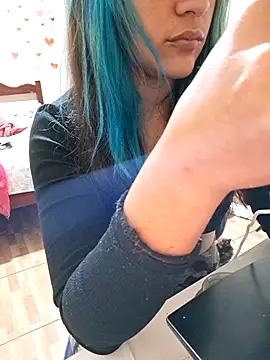 euahotmarii20 online show from 01-06-26, 02:37