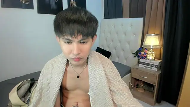 xxxhugecocktwinkxxx online show from 01-09-26, 07:00