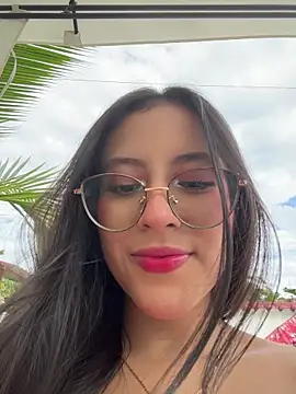 Snapshot of Juanita-Diaz chatting on 01-18-26, 08:45 Juanita-Diaz online show from 01-18-26, 08:45