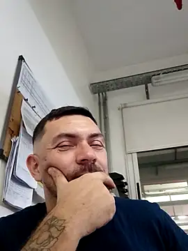 Alex 404040 online show from 11-29-25, 05:21