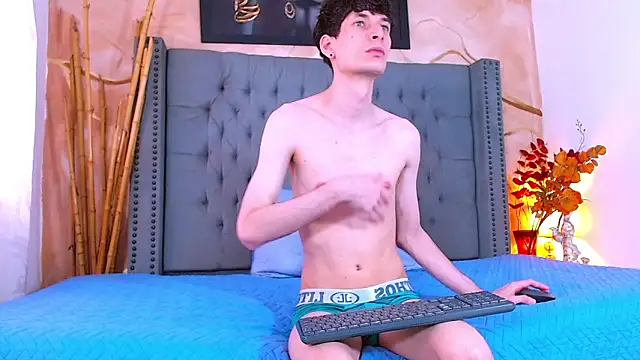 Luke Carter online show from 02-04-26, 01:17