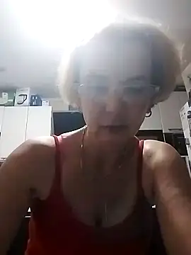 VasylynaLove421 online show from 09-17-25, 07:15