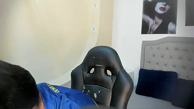 andre blow online show from 10-25-25, 02:02