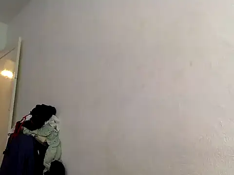 Snapshot of chrisalmeid_ chatting on 11-02-25, 02:08 chrisalmeid  online show from 11-02-25, 02:08