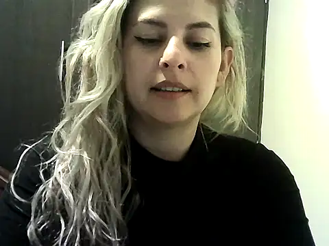 Valery  Rouse  online show from 10-26-25, 04:18